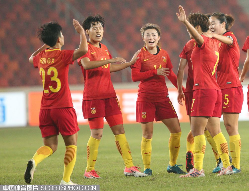 1209-女足2.jpg 1209-女足2.jpg