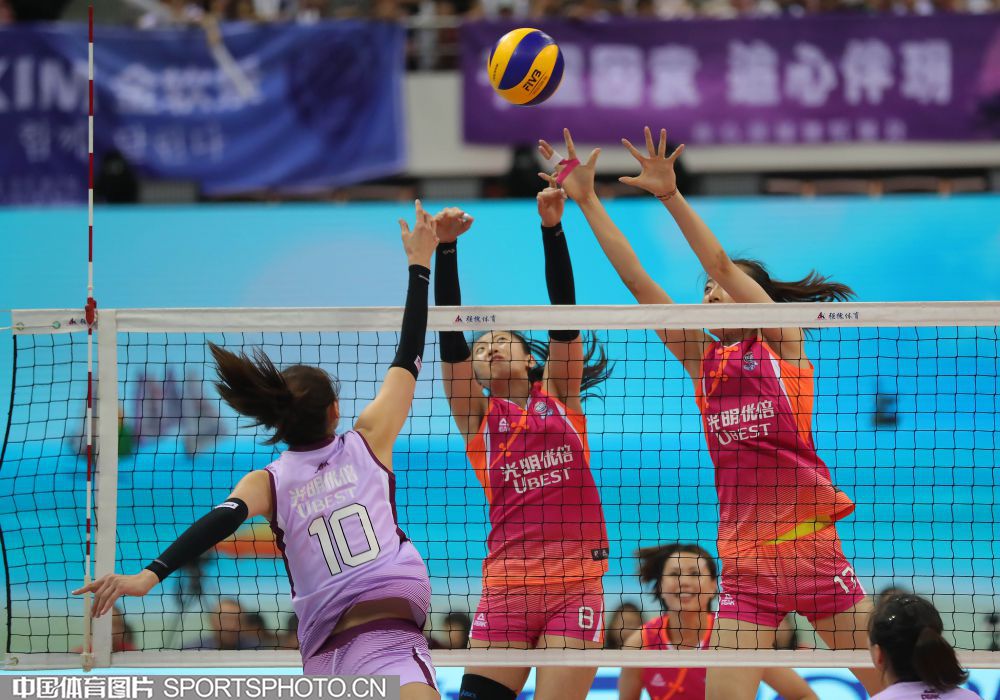 W_27500243_18041516_hz.jpg W_27500243_18041516_hz.jpg