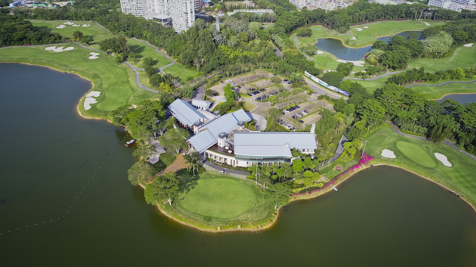 深圳正中高尔夫球会.jpg