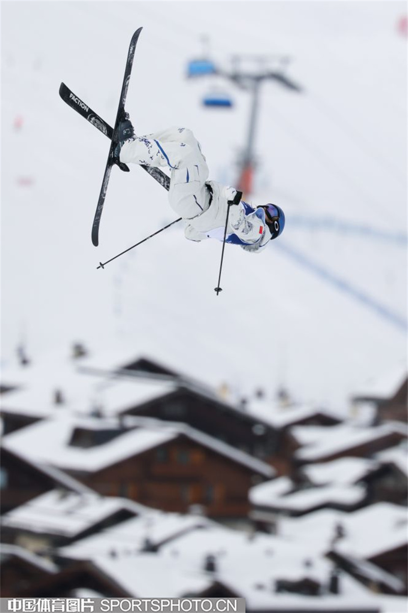 W_32101800_26020921_alj.jpg W_32101800_26020921_alj.jpg