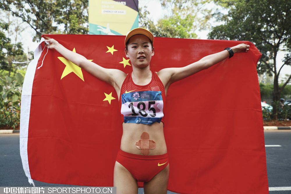 1226-杨家玉.jpg
