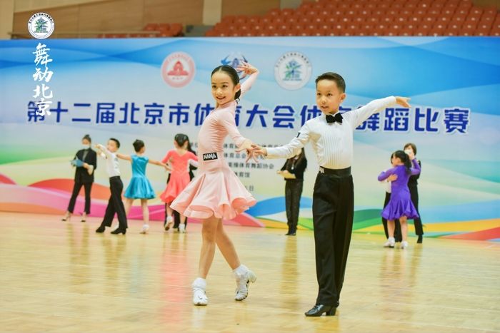 1102-舞蹈.jpg 1102-舞蹈.jpg