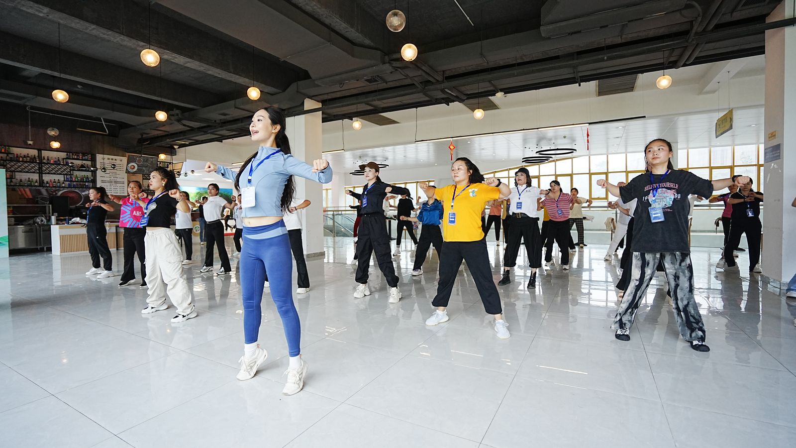 湖北省“万村女性”社会体育指导员培训班2.jpg