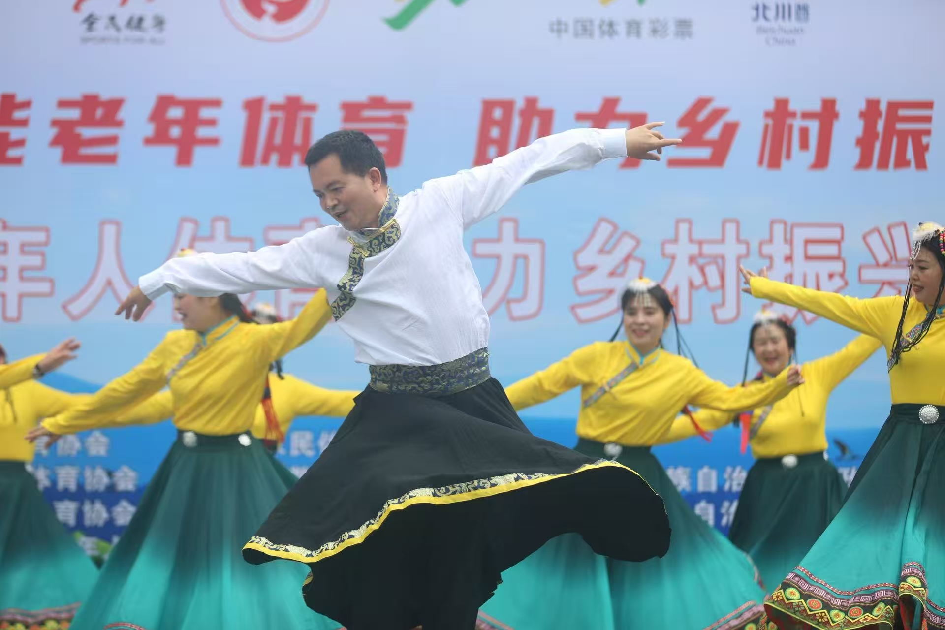 0626-银发2.jpg 0626-银发2.jpg