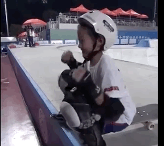 郑好好给自己加油.gif